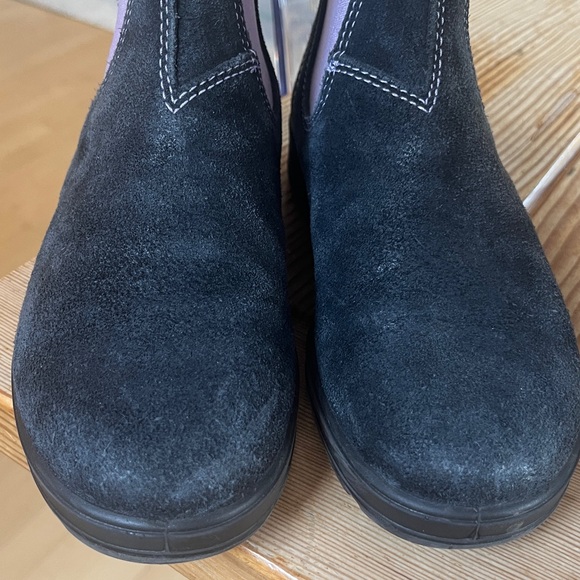 Blundstone Chelsea Navy Blue Suede  Boots Wms 6 - Picture 5 of 9